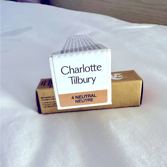 Charlotte Tilbury Beautiful Skin Foundation 4N - Picture 2 of 6